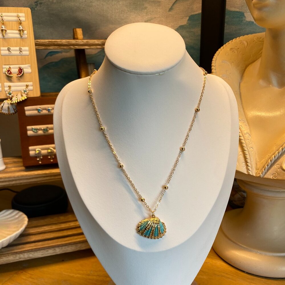 M102 Mermaid Shell Necklace 11